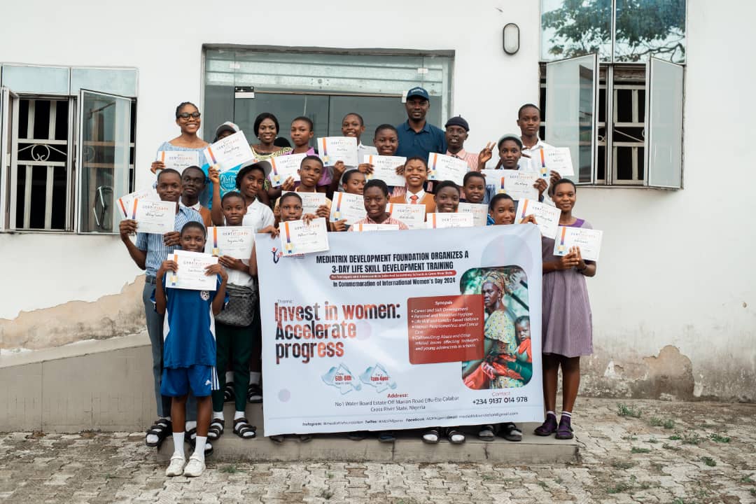 Foundation Trains 21 Students On Goal-Setting, Menstrual Hygiene In Calabar